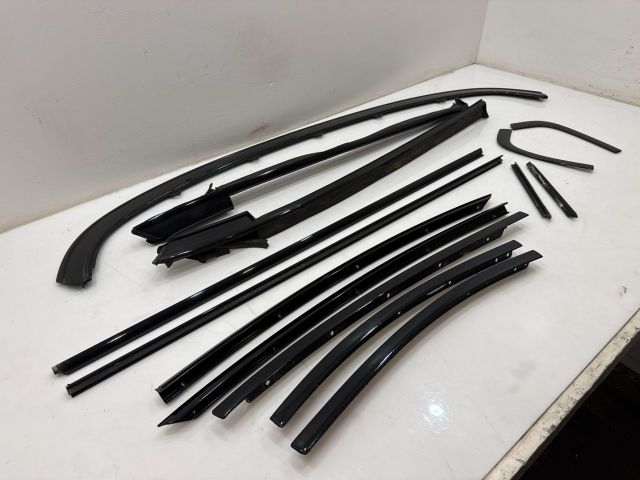 bontott BMW 3 E93 Ajtó Díszléc Szett