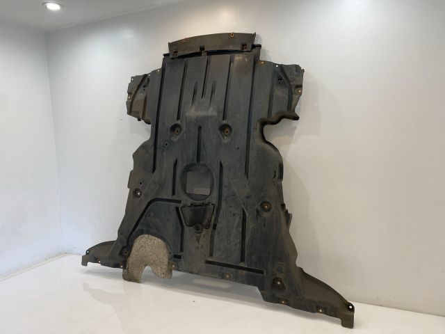 bontott BMW 3 E93 Alsó Motorburkolat