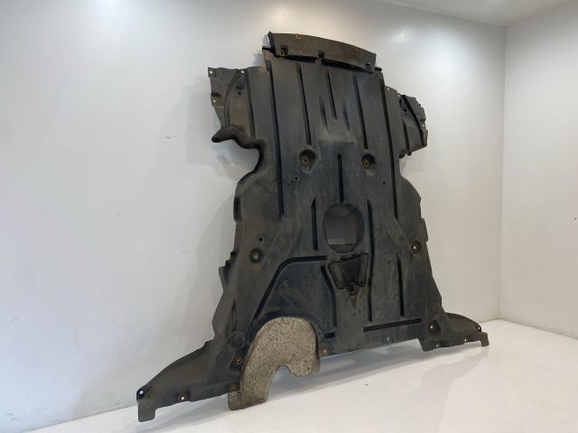 bontott BMW 3 E93 Alsó Motorburkolat