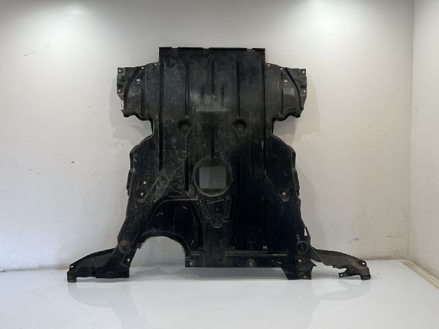 bontott BMW 3 E93 Alsó Motorburkolat