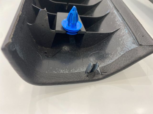 bontott BMW 3 E93 Bal A Oszlop Burkolat