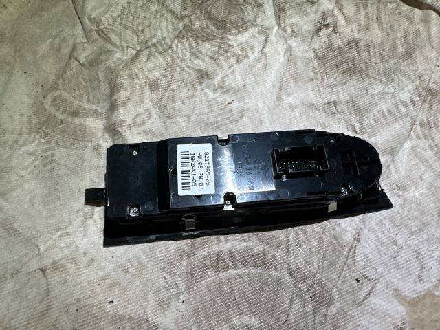 bontott BMW 3 E93 Bal első Ablakemelő Kapcsoló