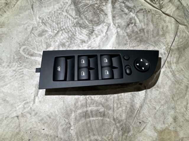 bontott BMW 3 E93 Bal első Ablakemelő Kapcsoló