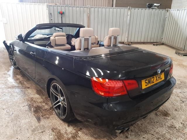 bontott BMW 3 E93 Bal első Belső Küszöb Burkolat