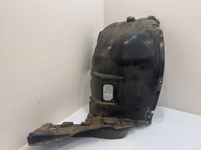 bontott BMW 3 E93 Bal első Első Dobbetét (Kerékjárati, Műanyag)