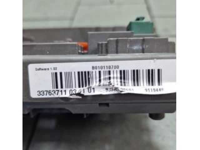 bontott BMW 3 E93 Biztosítéktábla Utastér