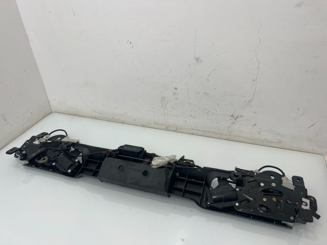 bontott BMW 3 E93 Csomagtérajtó Zárszerkezet