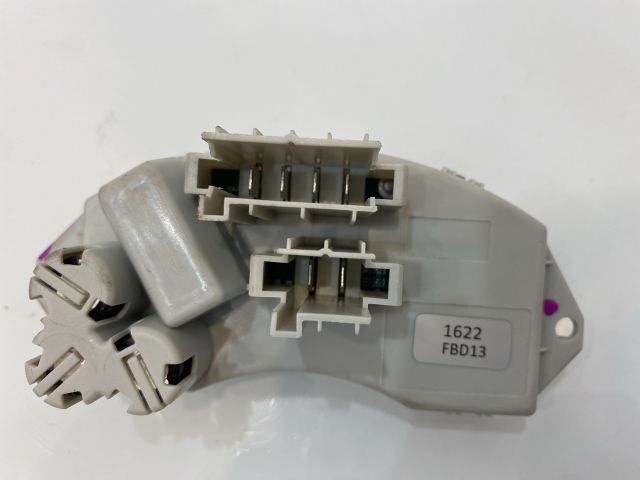 bontott BMW 3 E93 Előtét Ellenállás Fűtőmotor