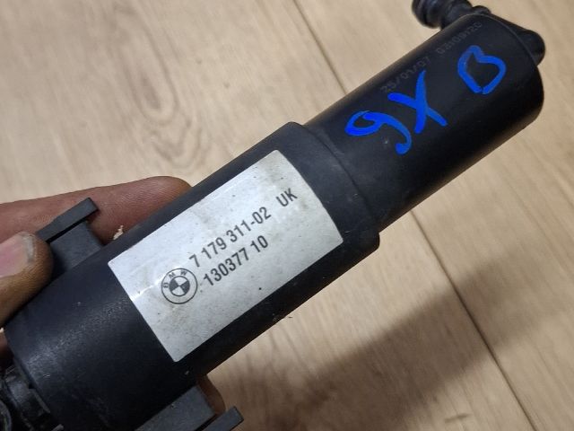 bontott BMW 3 E93 Fényszórómosó Fúvóka (Pozíciófüggetlen)