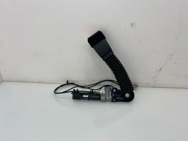 bontott BMW 3 E93 Jobb első Övfeszítő