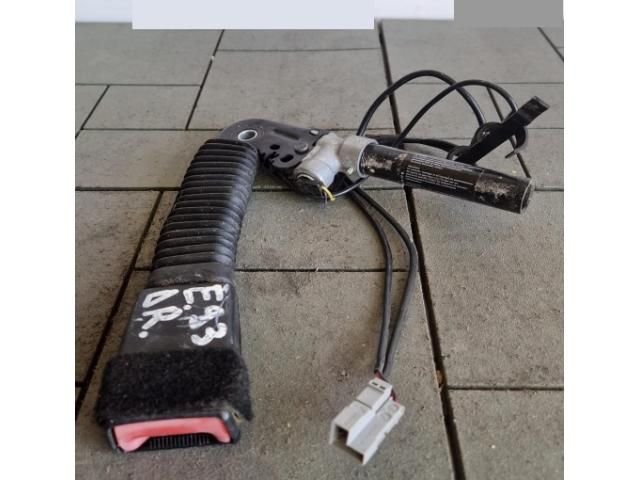 bontott BMW 3 E93 Jobb első Övfeszítő