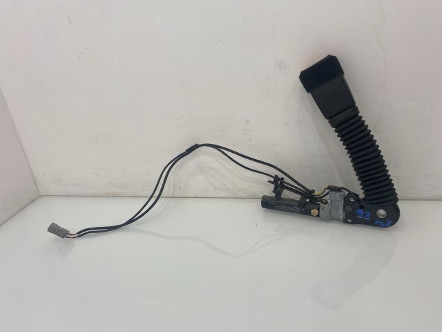 bontott BMW 3 E93 Jobb első Övfeszítő