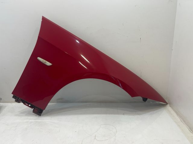 bontott BMW 3 E93 Jobb első Sárvédő