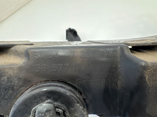 bontott BMW 3 E93 Jobb Fényszóró Tartó