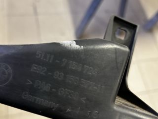 bontott BMW 3 E93 Jobb Fényszóró Tartó