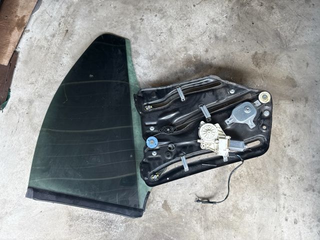 bontott BMW 3 E93 Jobb hátsó Ablakemelő Szerkezet (Elektromos)