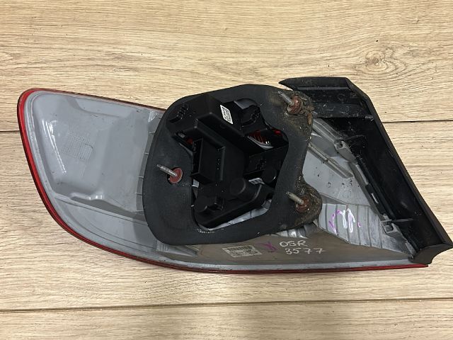 bontott BMW 3 E93 Jobb Külső Hátsó Lámpa