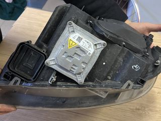 bontott BMW 3 E93 Jobb Xenon Fényszóró