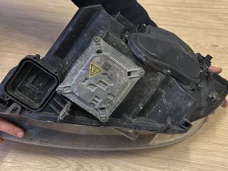 bontott BMW 3 E93 Jobb Xenon Fényszóró