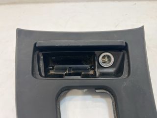 bontott BMW 3 E93 Középkonzol Keret