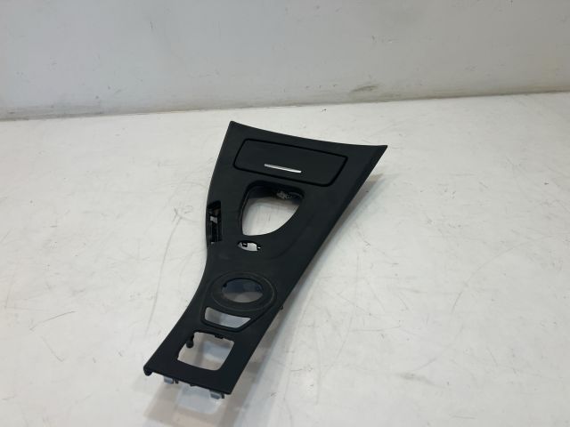bontott BMW 3 E93 Középkonzol Keret