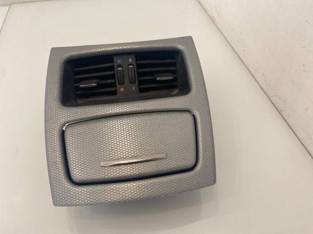 bontott BMW 3 E93 Középső Szellőző