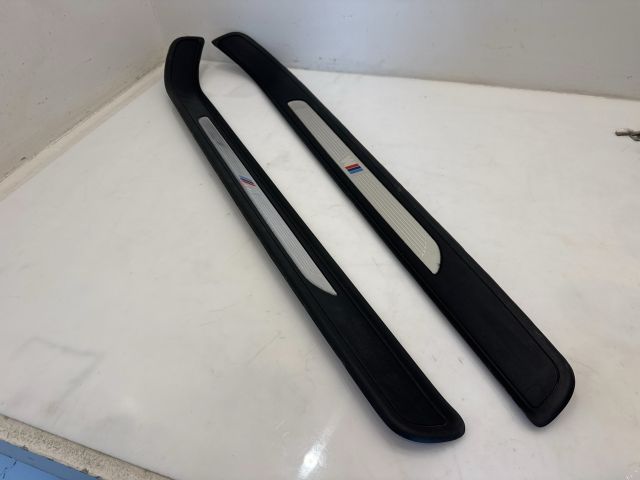 bontott BMW 3 E93 Küszöb Díszléc Szett