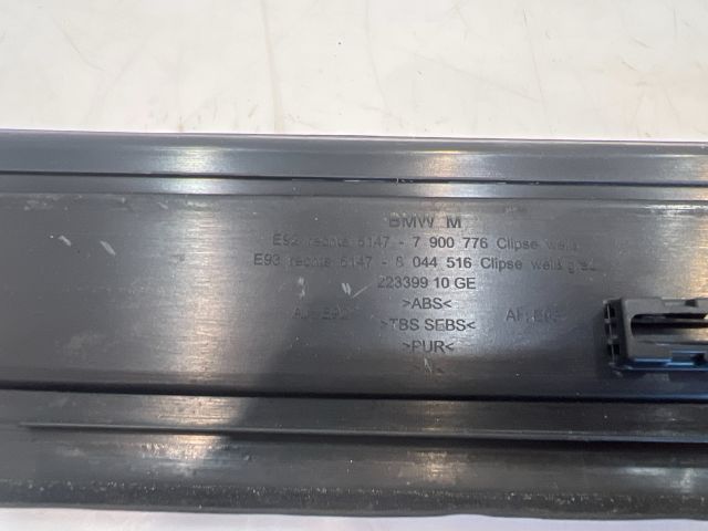 bontott BMW 3 E93 Küszöb Díszléc Szett