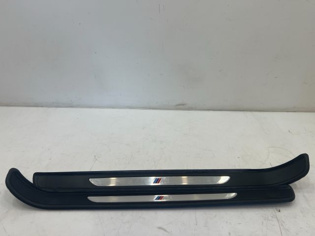 bontott BMW 3 E93 Küszöb Díszléc Szett