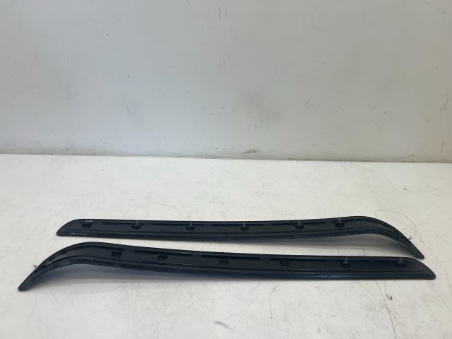 bontott BMW 3 E93 Küszöb Díszléc Szett