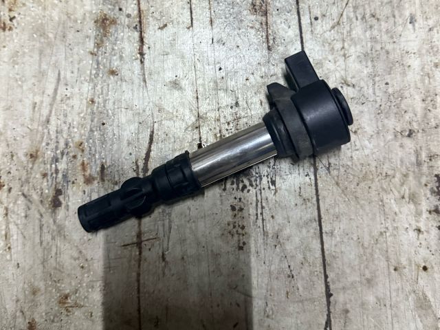 bontott BMW 3 E93 Gyújtótrafó