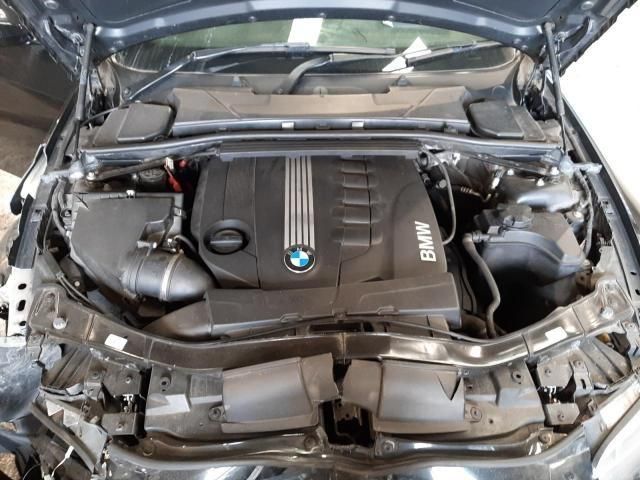 bontott BMW 3 E93 Tankajtó