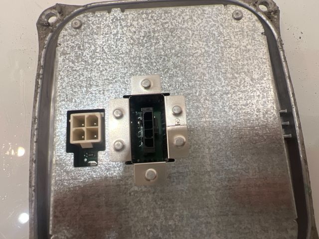 bontott BMW 3 E93 Xenon Trafó