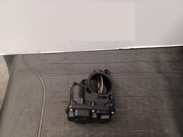 bontott BMW 3 F30-F35 Fojtószelep (Elektromos)