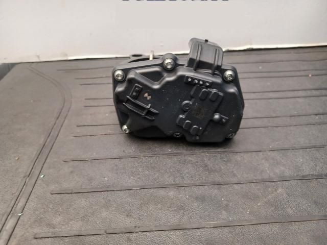 bontott BMW 3 F30-F35 Fojtószelep (Elektromos)