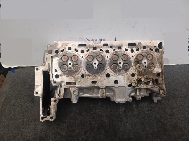 bontott BMW 3 F30-F35 Hengerfej