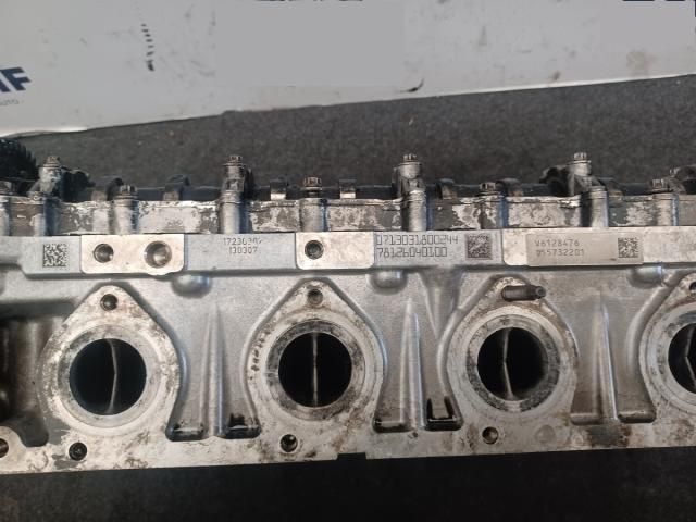 bontott BMW 3 F30-F35 Hengerfej