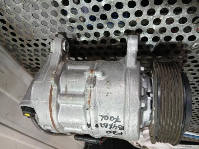 bontott BMW 3 F30-F35 Klímakompresszor