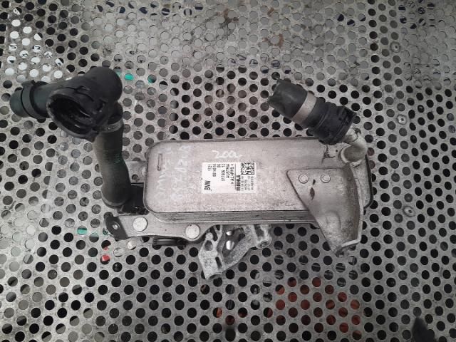 bontott BMW 3 F30-F35 Olajhűtő