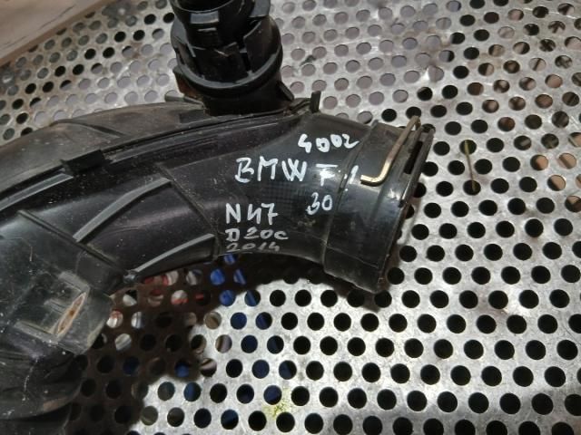 bontott BMW 3 F30-F35 Turbócső