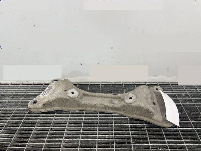 bontott BMW 3 F30-F35 Váltó Tartó Bak (Pozíciófüggetlen)