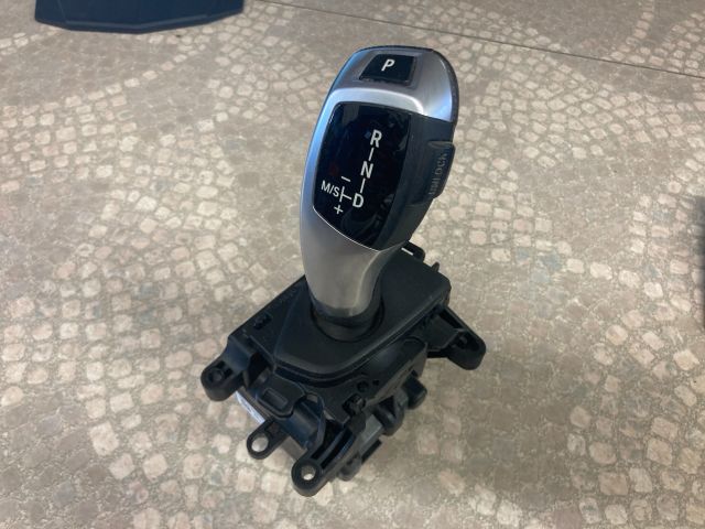 bontott BMW 3 F30-F35 Automata Váltókar