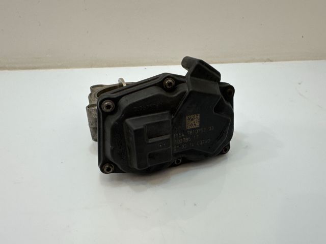 bontott BMW 3 F30-F35 Fojtószelep (Elektromos)