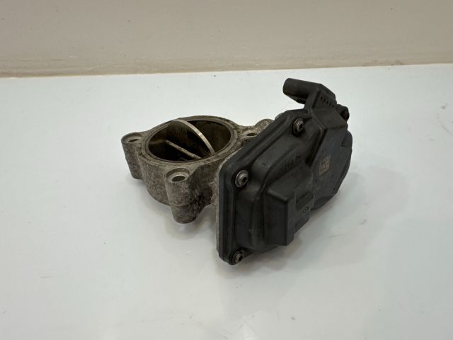 bontott BMW 3 F30-F35 Fojtószelep (Elektromos)