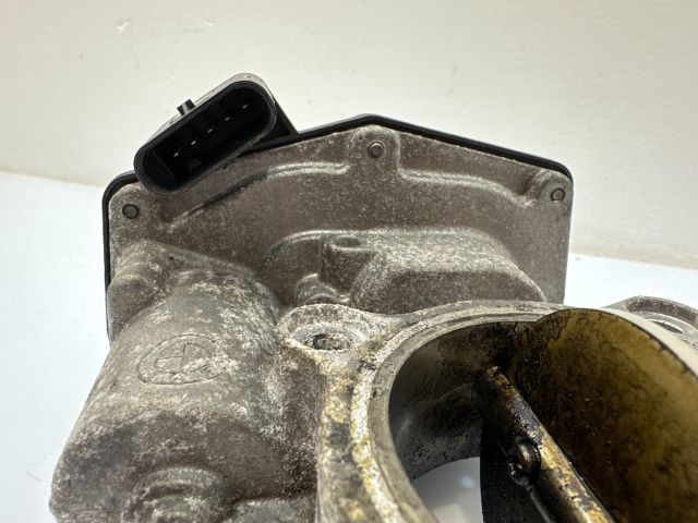 bontott BMW 3 F30-F35 Fojtószelep (Elektromos)