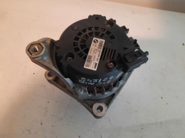 bontott BMW 3 F30-F35 Generátor
