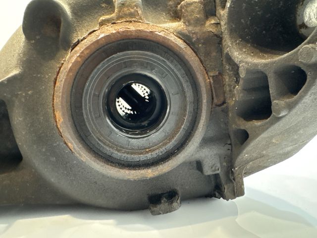 bontott BMW 3 F30-F35 Hátsó Differenciálmű