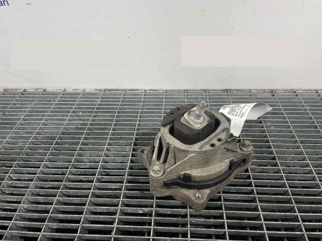 bontott BMW 3 F30-F35 Motor Tartó Bak (Pozíciófüggetlen)