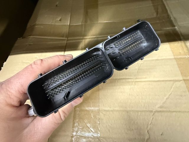 bontott BMW 3 F30-F35 Motorvezérlő