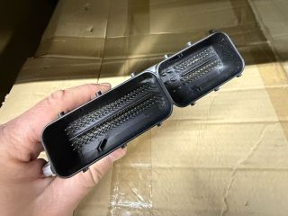 bontott BMW 3 F30-F35 Motorvezérlő